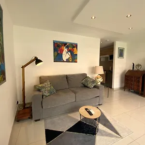 Bord De Appartamento Cannes