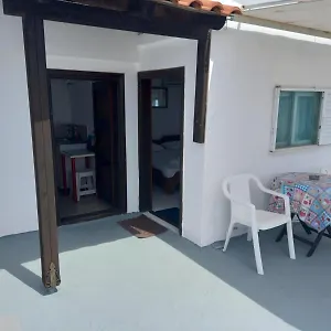 κάντε κράτηση εδώ