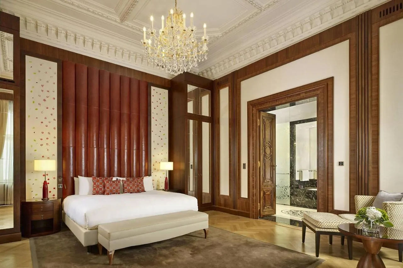 The Ritz-Carlton, Vienna Hotel