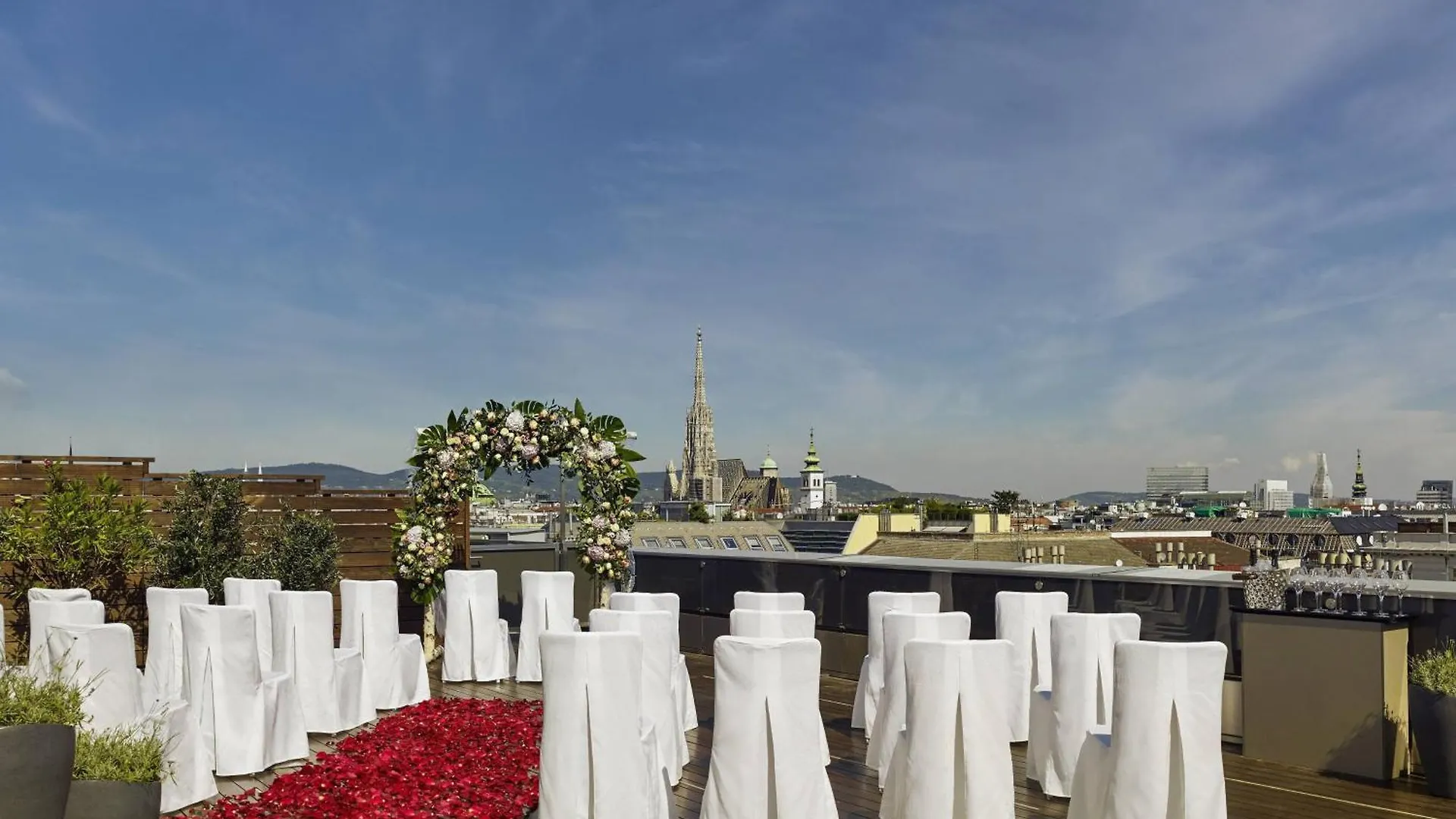 *****  The Ritz-Carlton, Vienna Hotel Austria